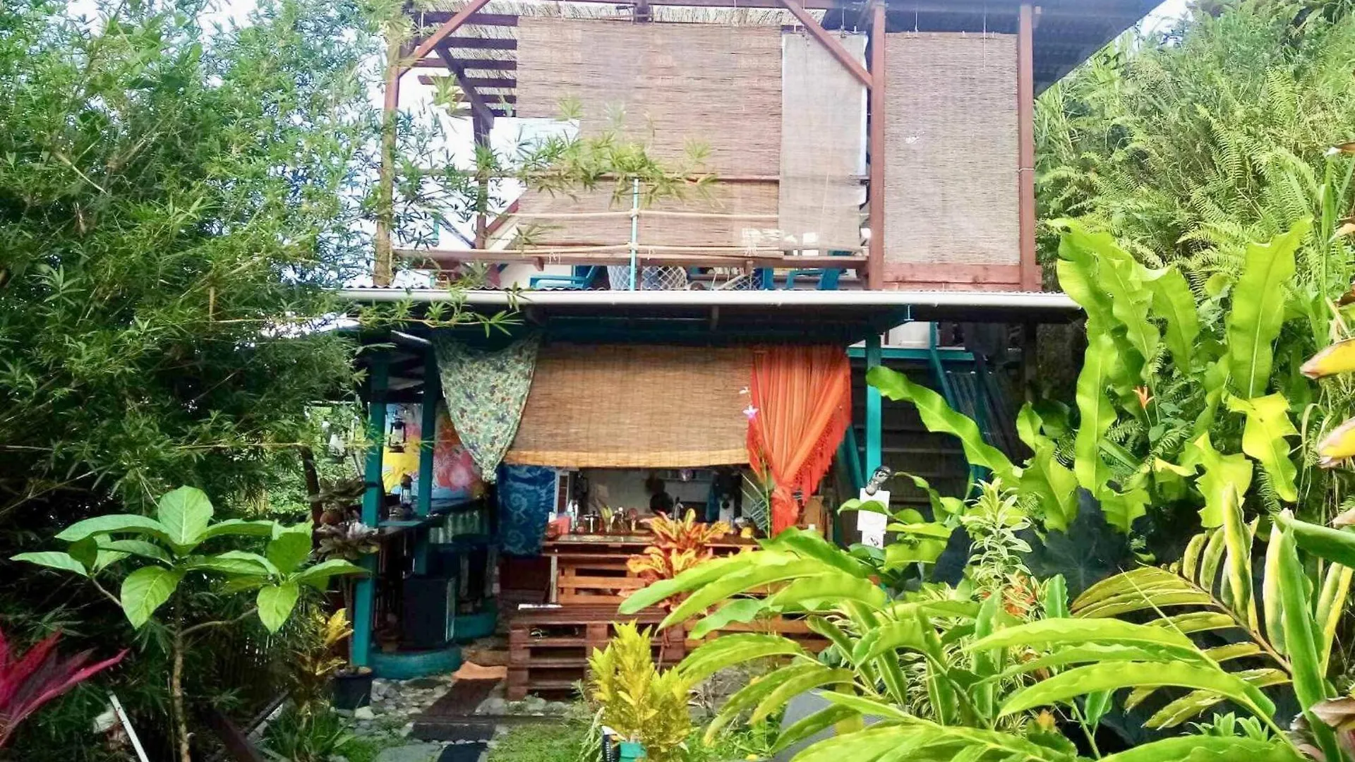 L'Auberge De Jeunesse Tahiti Iti - Beach Hostel Afaahiti